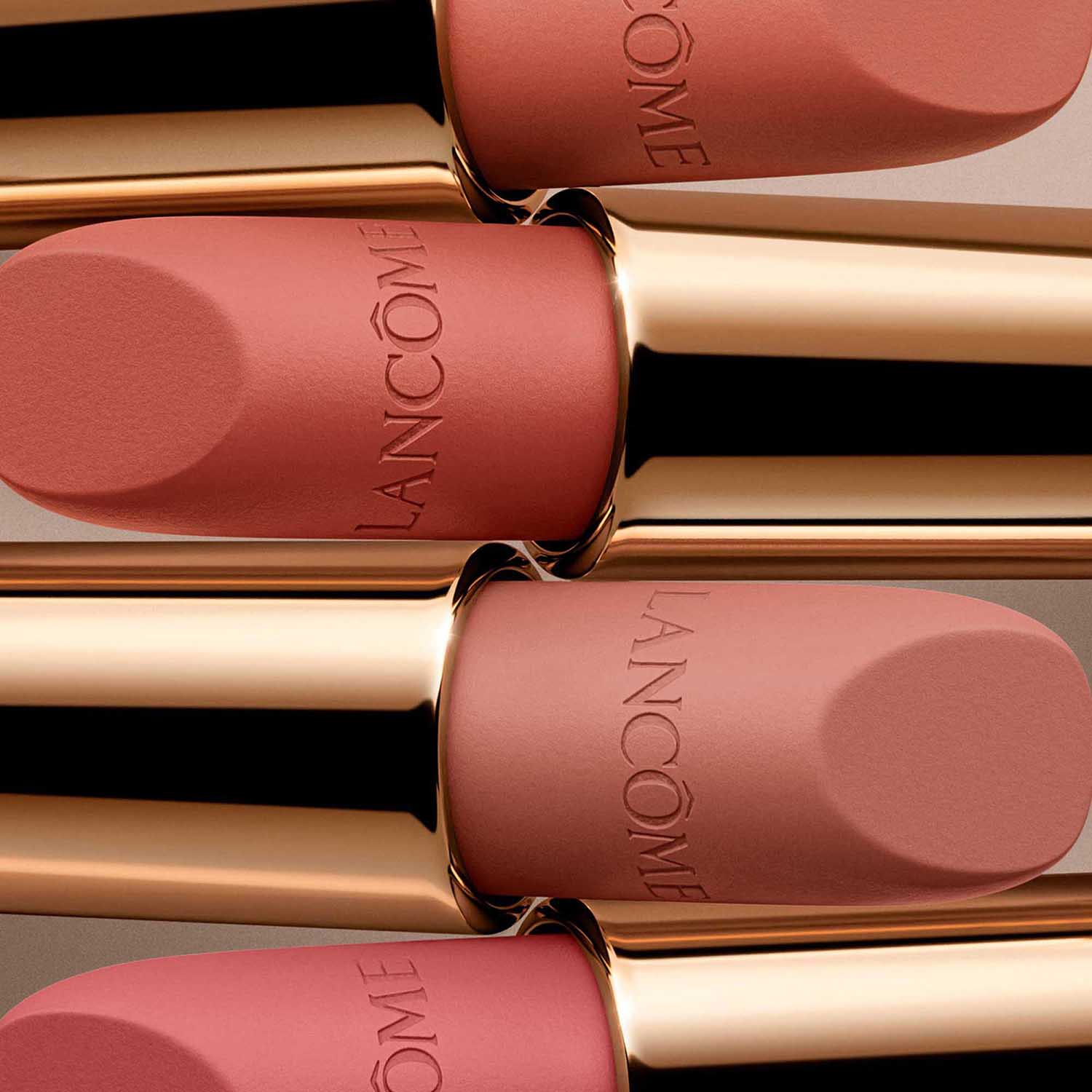 L'ABSOLU ROUGE INTIMATTE (LABIAL EN BARRA CON ACABADO MATE)